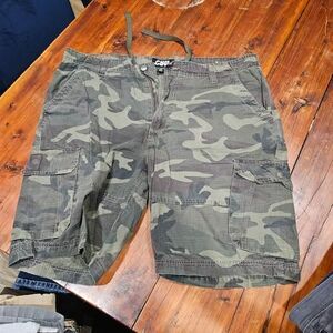 CSG Camo Cargo Shorts Size 42